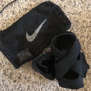 Nike Studio Wrap
